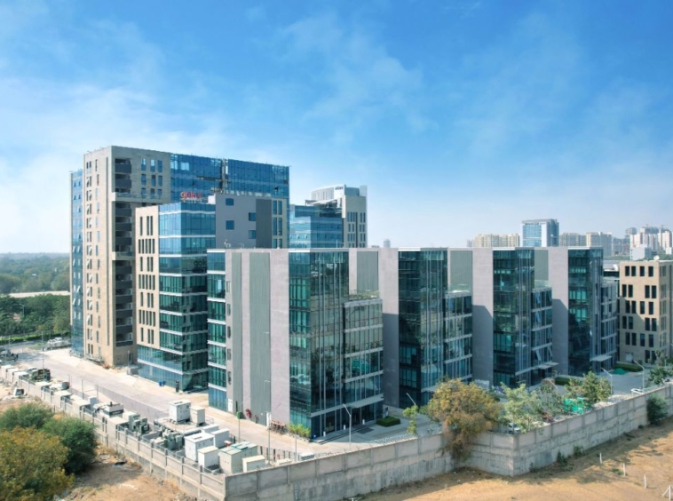 commercial property in SG Highway Ahmedabad